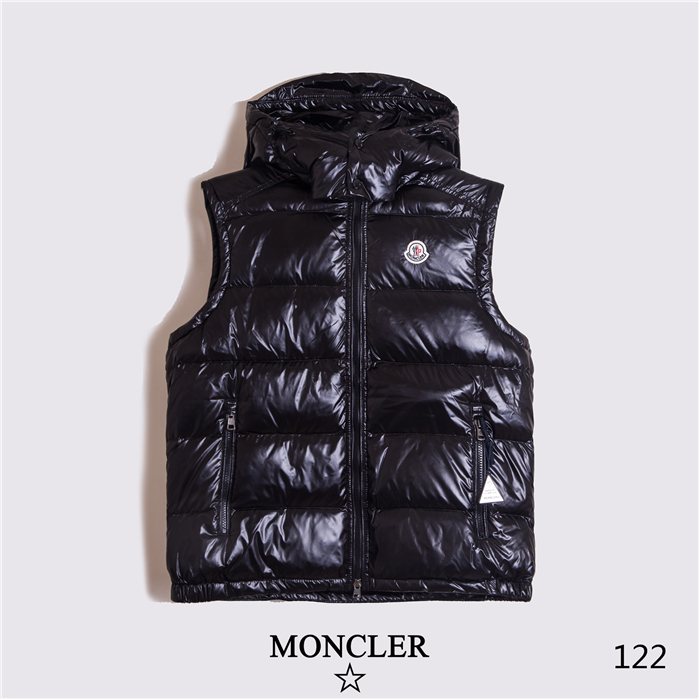 Moncler Men's Outwear 218